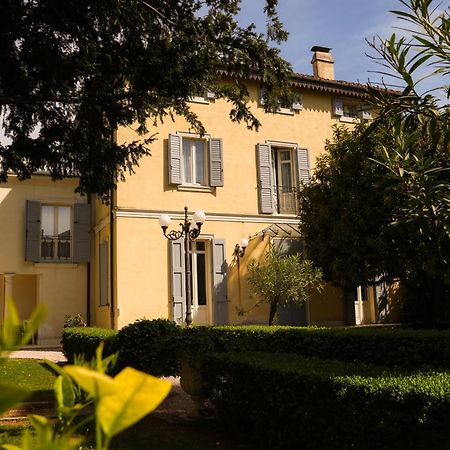 Villa Messori Spa กาสเตลเวโตร ดิ โมเดนา ภายนอก รูปภาพ