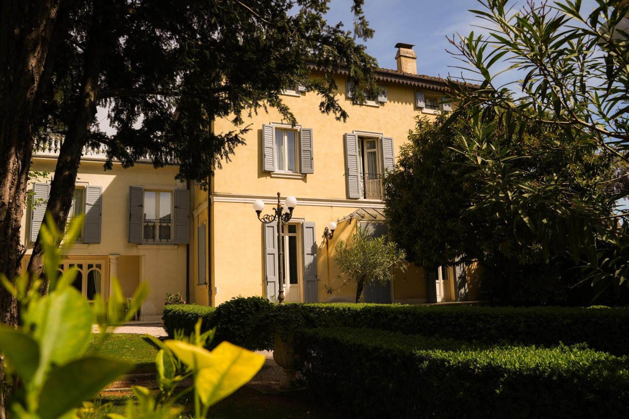 Villa Messori Spa กาสเตลเวโตร ดิ โมเดนา ภายนอก รูปภาพ